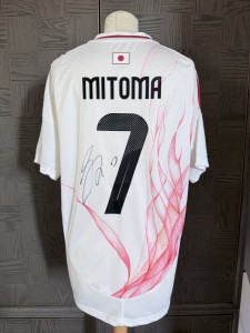 Kaoru Mitoma Hand Signed Japan Away Shirt With Video Proof for sale on Ebay
