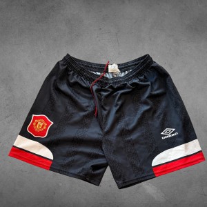 Vintage umbro Manchester United Shorts -Home Alt - 36