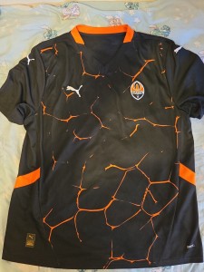 SHAKHTAR D AWAY SHIRT 24/25 SPONSERLESS XL MENS BNWOT for sale on Ebay