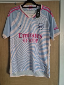 Stella McCartney Arsenal Football Shirt BNWT  size Medium for sale on Ebay