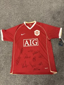 Manchester United Squad Signed 06/07 Home Shirt Nike  for sale on Ebay