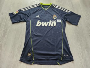 Mens adidas Real Madrid Away football shirt 2010 - 2011 Size M for sale on Ebay