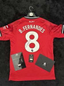 SIGNED BRUNO FERNANDES 2025/2026 MANCHESTER UNITED SHIRT WITH COA + RFID CARD for sale on Ebay