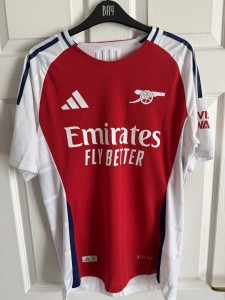 Arsenal “Players Fit” 7 Saka Home Shirt Mens size Large for sale on Ebay