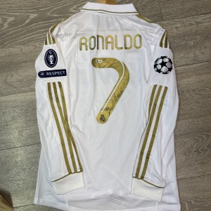 Cristiano Ronaldo Hand Signed Real Madrid Jersey Shirt Beckett Witnessed for sale on Ebay