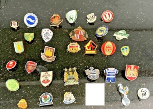 Job Lot/Mixed Collection of Old/Vintage(?) Football League Badges & Pins for sale on Ebay