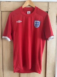 Original Umbro England 2010 Away Shirt Mens Small/Medium/ 38 for sale on Ebay