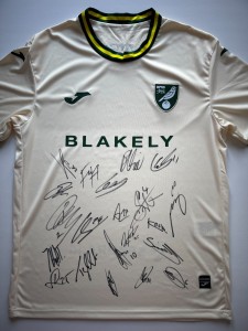 Signed NORWICH CITY Shirt by 21 - PROOF/COA - Doyle Barnes Sainz Marcondes Nunez for sale on Ebay