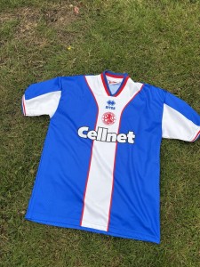 Retro Vintage Erreà Middlesbrough 1997-1998 Away Football Shirt Size XL for sale on Ebay