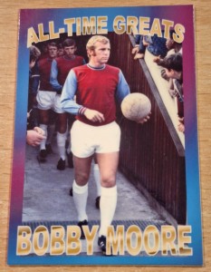 BOBBY MOORE - WEST HAM UTD - RARE  ALL-TIME GREATS   HOSSACK  CARD 9/30 for sale on Ebay