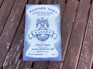 BEDFORD TOWN v OXFORD UTD match Programme 24/12/1960 for sale on Ebay