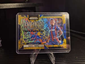 Daniel Munoz Gold Penmanship Choice Auto Premier League 5/10 Crystal Palace SP for sale on Ebay