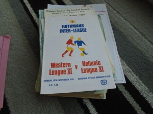 WESTERN LEAGUE XI V HELLENIC LEAGUE XI 1974 @ MANGOTSFIELD FC for sale on Ebay
