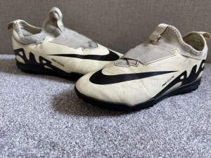 Boys Size UK 5.5 Nike Air Zoom Mercurial Astro Cream Football Boots for sale on Ebay