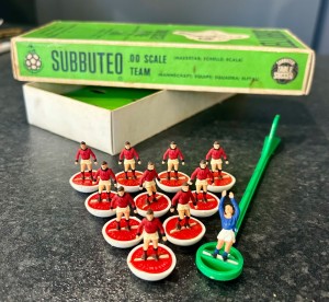 VINTAGE 1970’s BOXED SUBBUTEO Heavyweights 'Bohemians' Ref 70 on box for sale on Ebay