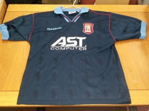 AUTHENTIC VINTAGE REEBOK 1995-1997 ASTON VILLA AWAY FOOTBALL COLLAR SHIRT 38/40