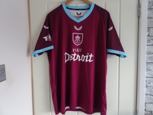 BFC Burnley Football Club TST Visit Detroit Football Shirt - Castore -  XL for sale on Ebay