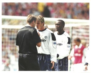 David Beckham - MANCHESTER UNITED - 10 x 8  Original Press Photograph for sale on Ebay