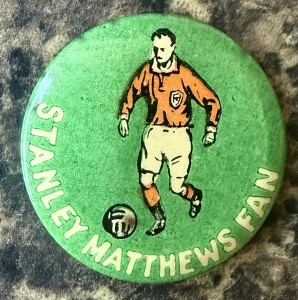 BLACKPOOL FC BADGE STANLEY MATHEWS ORIGINAL VINTAGE ISSUE FOOTBALL BADGE for sale on Ebay
