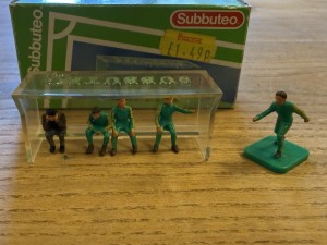 Subbuteo All weather Bench Set In Original Box 61139 Trainer Manager Substitutes for sale on Ebay
