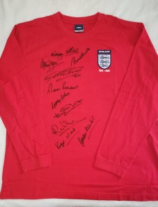 MULTI SIGNED AUTOGRAPHED ENGLAND 1966  WORLD CUP WINNERS SHIRT 1966-2006 BY 10 for sale on Ebay
