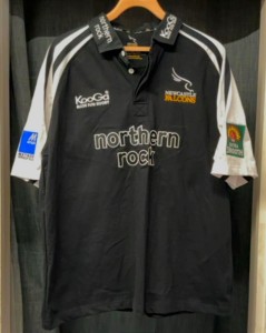KooGa Newcastle Falcons Rugby Shirt Black White Size L Northern Rock 5091 for sale on Ebay