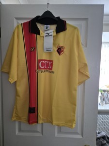 Watford 1997-98 Mizuno Home Shirt - XL - BNWT for sale on Ebay