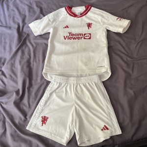 Manchester United Football Kit 5/6 Years for sale on Ebay