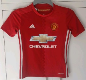Adidas Manchester United Home Shirt 2016-17 Size 9-10 Years 30