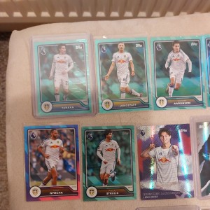 30 Sport Card Bundle, LEEDS UNITED 2026 TOPPS FLAGSHIP SSP/INSERTS + MORE.. for sale on Ebay