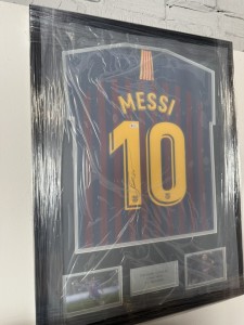 Lionel Messi Hand Signed Barcelona Shirt Beckett Witnessed for sale on Ebay