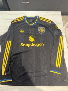 adidas Manchester United 25/26 Third Jersey Football Shirt 3XL Black Long Sleeve for sale on Ebay