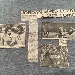 LEEDS UNITED V IPSWICH FOOTBALL LEAGUE DIVISION 1 NEWSPAPER MATCH REPORT 1977 for sale on Ebay
