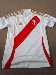 Peru National Team Football Shirt Home M Size for sale on Ebay