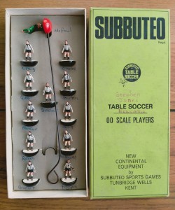 VINTAGE 1960s BOXED SUBBUTEO CONTINENTAL OO SCALE HW 'NEWCASTLE' FOOTBALL TEAM for sale on Ebay