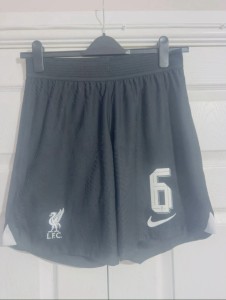 Liverpool Nike 2020/21 player issue training shorts No. 6- Thiago