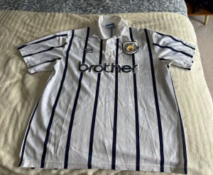 Umbro Manchester City Away Shirt White/Navy Stripe Short Sleeve Adult XL 1994/95 for sale on Ebay