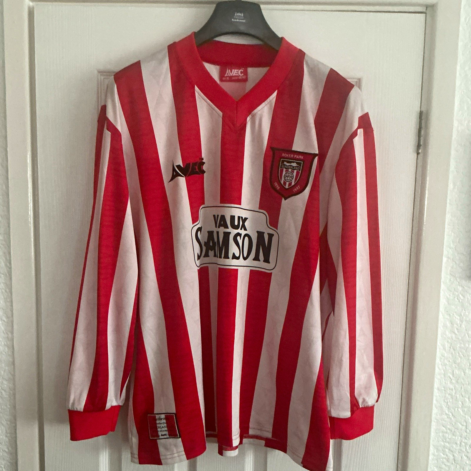 Avec Sunderland Home Football Shirt Red/White Stripes Long Sleeve Adults XL for sale on Ebay