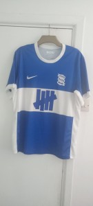 BIRMINGHAM CITY 2024/25 HOME FOOTBALL SHIRT BY NIKE SIZE LARGE 40/42