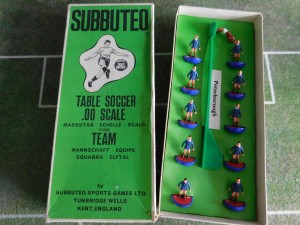 70's VINTAGE SUBBUTEO - CLASSIC ORIGINAL HEAVYWEIGHT  TEAM - PETERBOROUGH   #189 for sale on Ebay