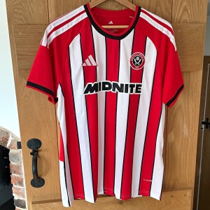 Sheffield United Official 26/27 Home Shirt Adults Size Large for sale on Ebay