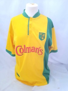 Norwich City 1999-2001 Home Football Shirt Size M (A46) for sale on Ebay
